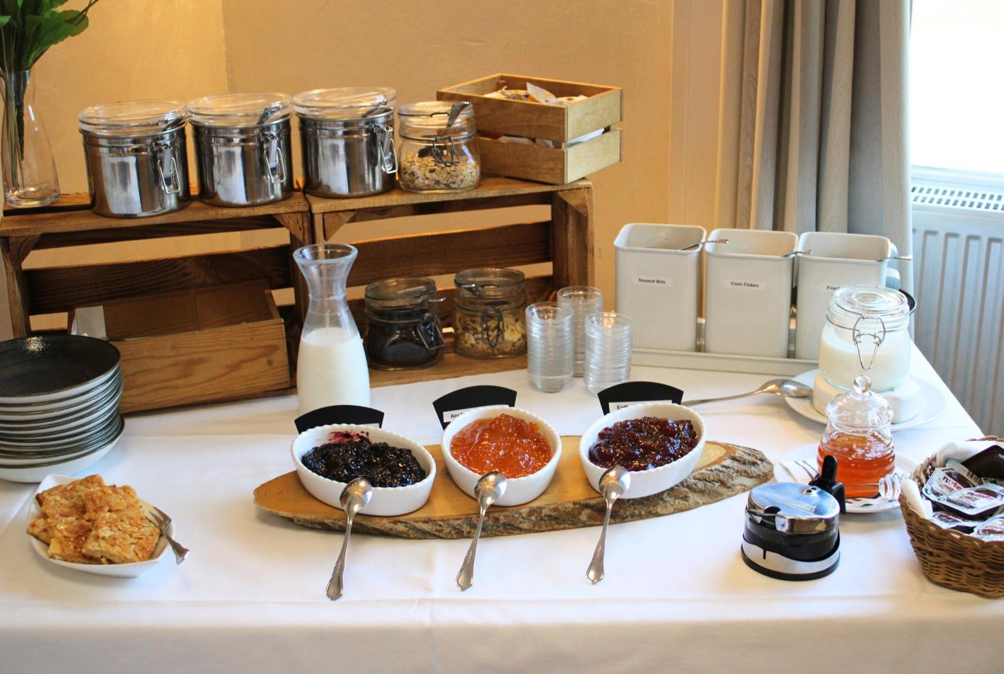 Hotel Adler & Eventlocation Gmbh Itzehoe Luaran gambar