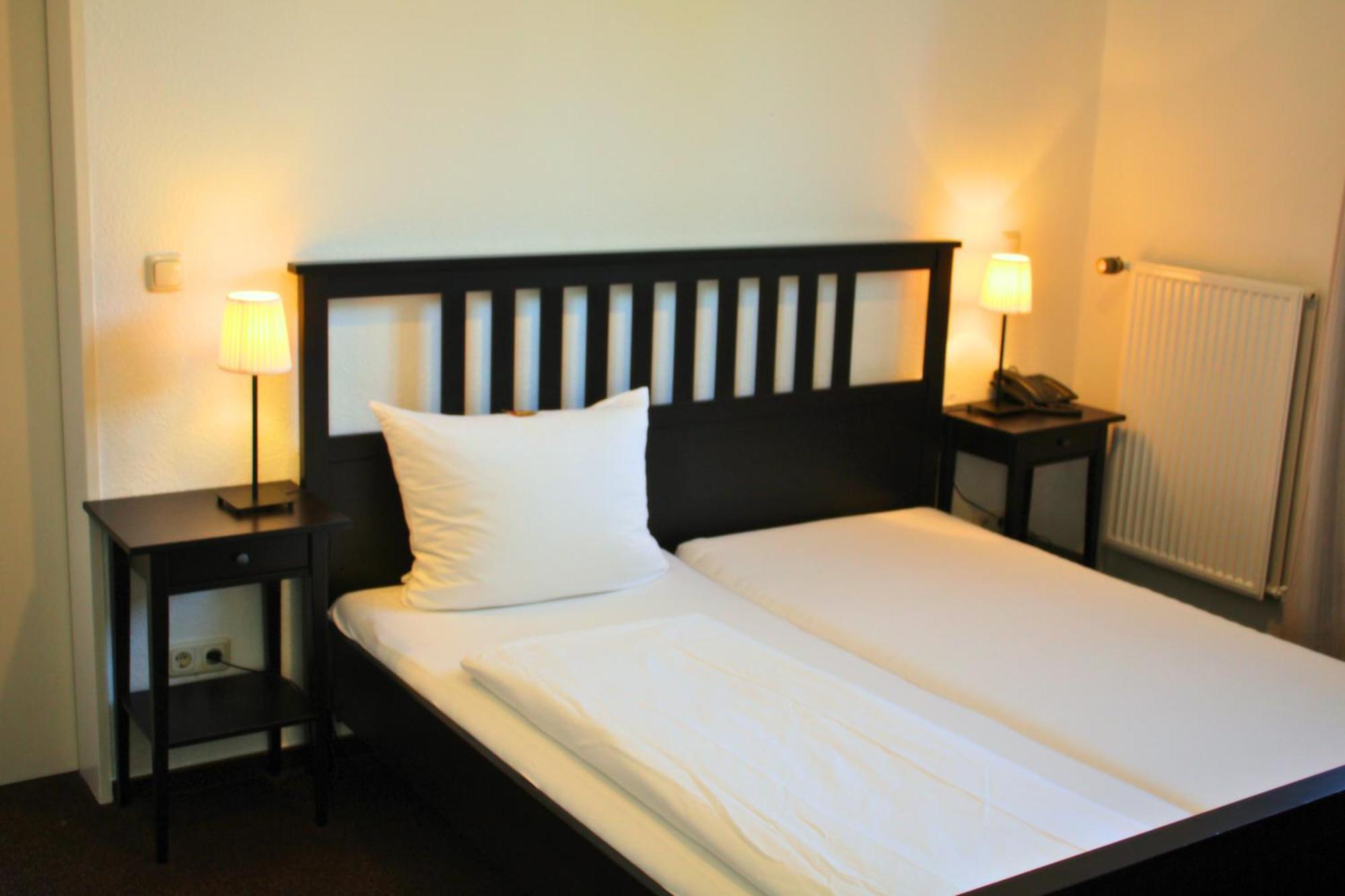 Hotel Adler & Eventlocation Gmbh Itzehoe Luaran gambar